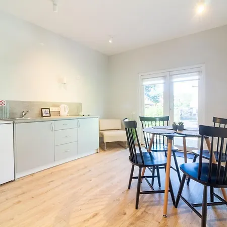 Apartment V36 *