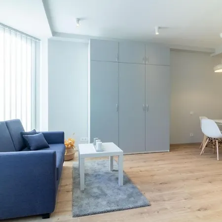 Апартаменти V36 Паланга