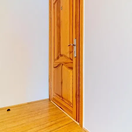 V36 Apartment *